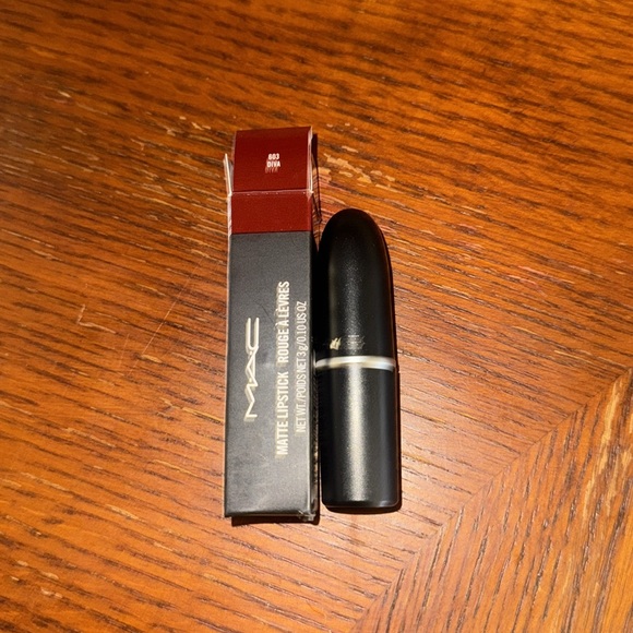 Brand new Mac Russian Red color lipstick - Picture 3 of 4